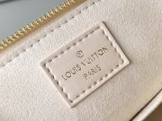 L X V Handbag 23.5x17.5x11.5cm - Image 19