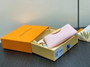 L X V CARD HOLDER - Image 6