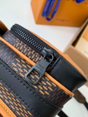 L X V × NIGO AMAZONE  13*18*8cm - Image 4