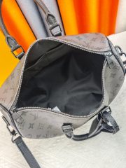 L X V Keepall Bandoulière 35 M28370 Size：35X21X16cm - Image 9
