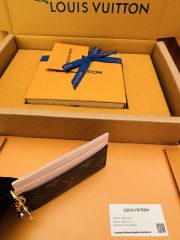 L X V CARD HOLDER M82739 Size：10.2x7.3x0.3CM - Image 5