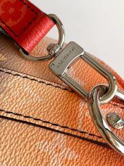 L X V Keepall Bandoulière 25 M28074 Size：25x15x11cm - Image 7