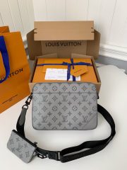 L X V DUO Messenger Bags 26*18.5*5cm - Image 2