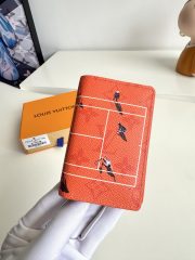 L X V CARD HOLDER M14883 Size:11x7.5x1cm - Image 6