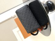 L X V Shoulder handbag 28*15*16.5cm - Image 4