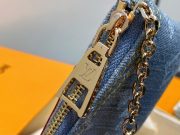 L X V CARD HOLDER - Image 10