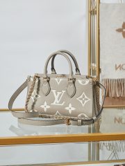 L X V ONTHEGO EAST WEST Bag M23641 25x13x10cm（Multiple colors） - Image 11