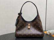 L X V Shoulder bag 15x12x28cm