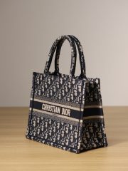 DR BOOK Tote 26.5x21x14cm - Image 7