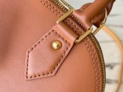 L X V Handbag 23.5x17.5x11.5cm - Image 4