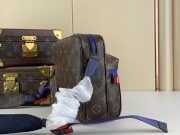 L X V  Messenger Bags - Image 3