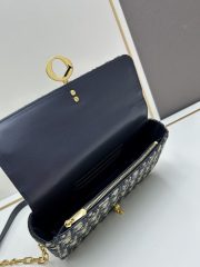 DR Shoulder bag 22x12.5x4cm（Multiple colors） - Image 10