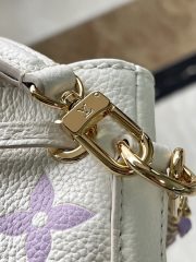 L X V Bucket Bags - Image 6