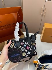 L X V Handbag Size：20x15cm（Multiple colors） - Image 9