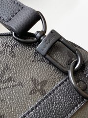 L X V Travelling bag M28403 45X27X20CM - Image 7