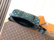 L X V Keepall 27.5X16.5X15CM - Image 5