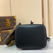 L X V Bucket Bags - Image 7