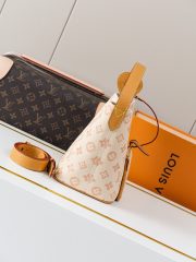 L X V ALL-IN BB M28335/M27529 18x12x16cm（Multiple colors） - Image 3