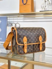 L X V SATCHEL Messenger Bags M14723 35.5x24x12cm - Image 8