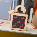 L X V Mini Square Trunk M14040 17x17x8cm