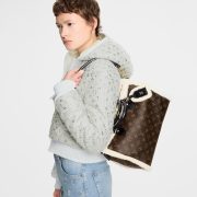L X V SPEEDY SOFT 30 TEDDY M26326 30x21x17cm - Image 3