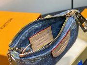 L X V CARD HOLDER - Image 13