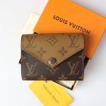 L X V Wallets Size：12x9.5x1.5cm