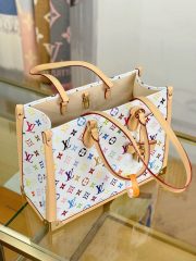 L X V  x TM ONTHEGO 35x27x14cm - Image 4