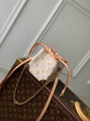 L X V Bucket Bags 11.5x11.5x11.5cm（Multiple colors） - Image 4