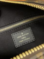 L X V Shoulder bag M45571 20x14x7.5cm - Image 9