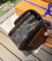 L X V Marceau M46127 Size：24.5x15x6.5cm - Image 3