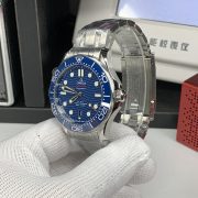 OMG  Seamaster Diver 300M  8800 Diver - Image 4