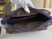 L X V  Messenger Bags - Image 10
