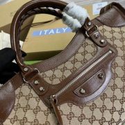GUC handbag - Image 6