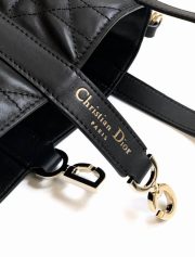 DR Handbag 18.5X18.5X12cm（Multiple colors） - Image 13