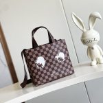 L X V Shoulder bag 25x19x11cm