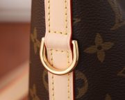 L X V MULTIPASS Shoulder bag 30x26x10cm - Image 4