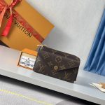 L X V Wallets Size：13x9.5x2.5cm