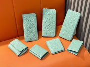 L X V Wallets（Multiple sizes）