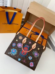 L X V x Yayoi Kusama  ONTHEGO  35*27*14cm - Image 2