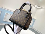 L X V Handbag 25x19x11cm - Image 5