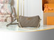 L X V POCHETTE bag 24.5x13.5x6.5cm（Multiple colors） - Image 5