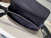 L X V  Messenger Bags Size：22x12x6cm - Image 6