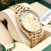 Rolxx Yellow Gold Replica - Image 5