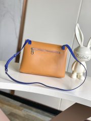 L X V Shoulder bag M12988 24x19x18cm - Image 3