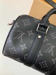 L X V City Keepall xs  21*12*9cm - Image 4