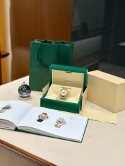 Rolxx Daytona Gold diamond time Size:40mm - Image 6