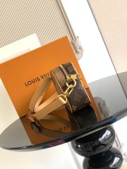 L X V 𝐓𝐫𝐨𝐜𝐚𝐝é𝐫𝐨 M26020 Size：20x13x6.5cm - Image 2