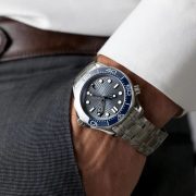 OMG Seamaster Diver Steel Grey 007 Dial Replica - Image 5