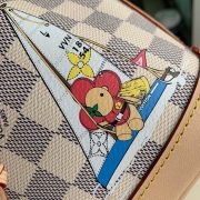 L X V Bucket Bags - Image 8